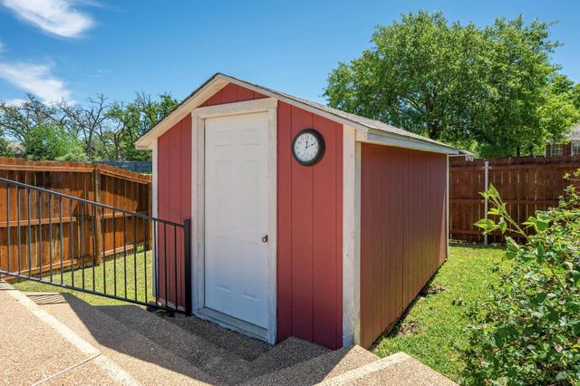 3710 Williams Trace Drive, Bryan, TX 77808