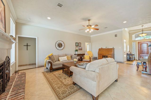 3710 Williams Trace Drive, Bryan, TX 77808