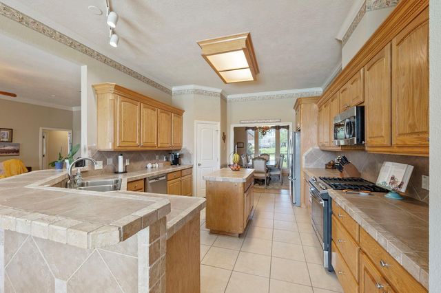 3710 Williams Trace Drive, Bryan, TX 77808
