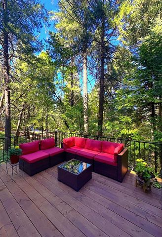 2881 Birch Ct, Camino, CA 95709