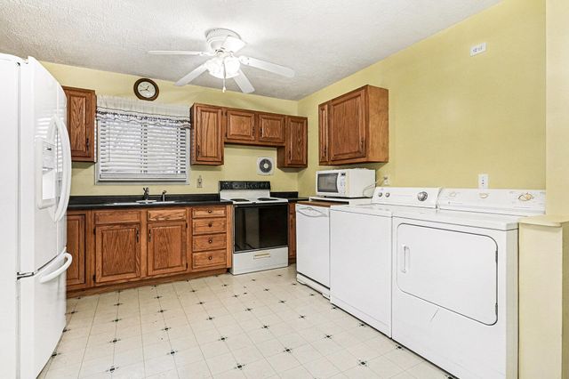 1014 Pleasant Court, Reynoldsburg, OH 43068