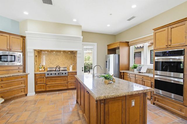 8235 Caminito Santaluz Norte, San Diego, CA 92127