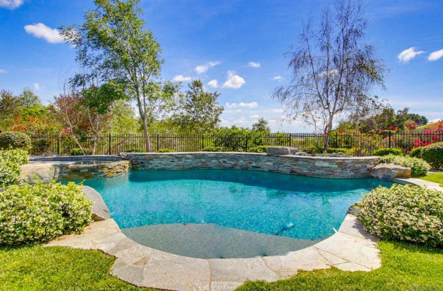 8235 Caminito Santaluz Norte, San Diego, CA 92127