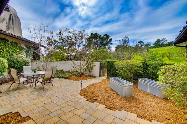 8235 Caminito Santaluz Norte, San Diego, CA 92127