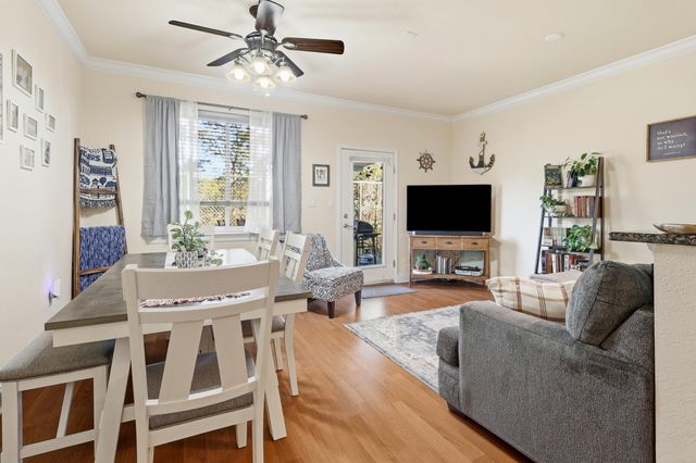 524 Valparaiso Parkway UNIT B, Valparaiso, FL 32580