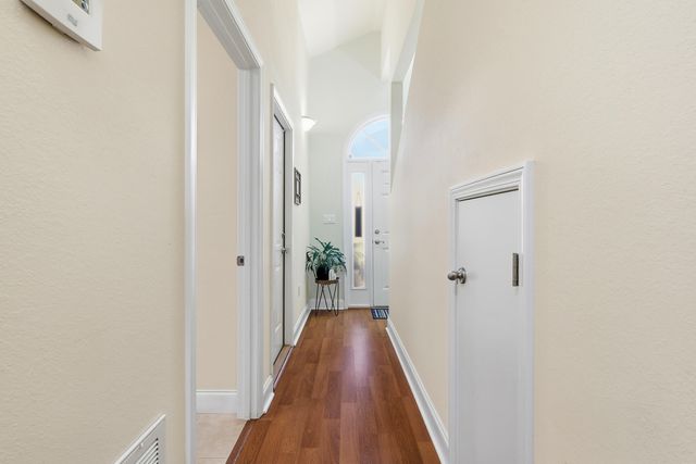 524 Valparaiso Parkway UNIT B, Valparaiso, FL 32580