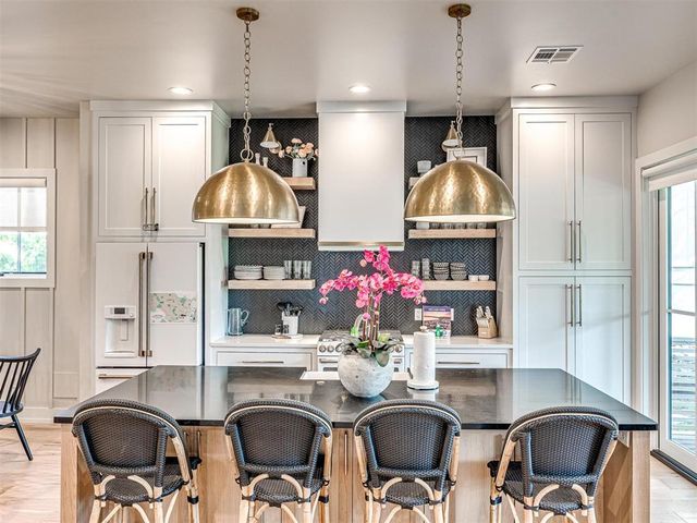 82 Pistache Lane, Carlton Landing, OK 74432