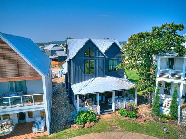 82 Pistache Lane, Carlton Landing, OK 74432