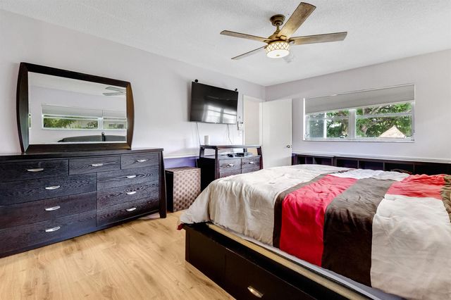 10875 NW 40th Street, Coral Springs, FL 33065