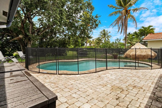 10875 NW 40th Street, Coral Springs, FL 33065