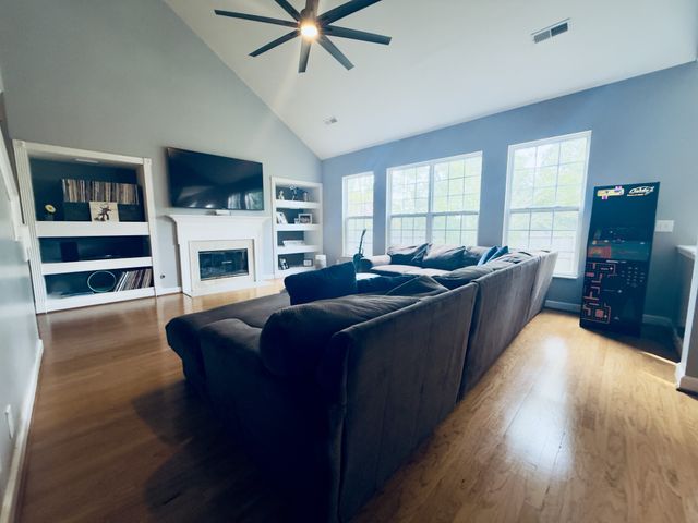 3304 Misty Winds Ln, Old Hickory, TN 37138