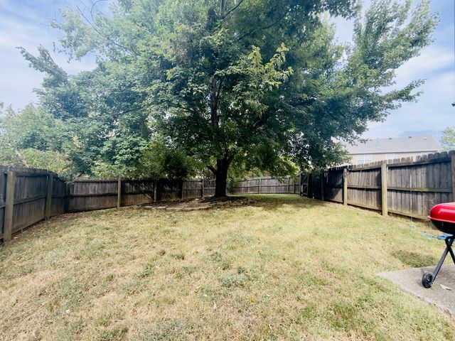 3304 Misty Winds Ln, Old Hickory, TN 37138