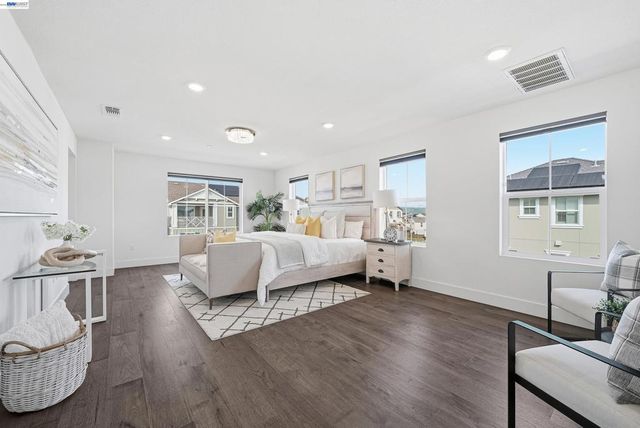 37879 Seafarer Rd, Newark, CA 94560