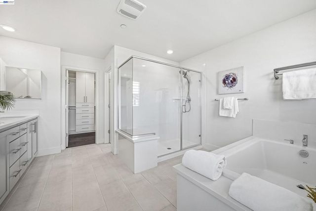 37879 Seafarer Rd, Newark, CA 94560