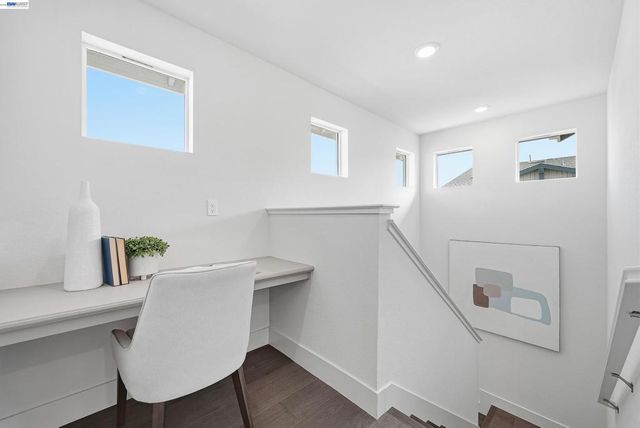 37879 Seafarer Rd, Newark, CA 94560