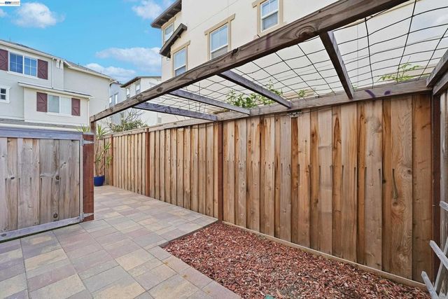 37879 Seafarer Rd, Newark, CA 94560