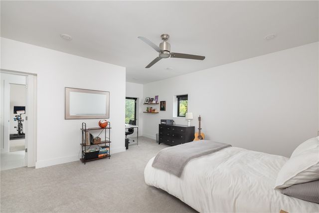 514 E Ozark View Drive, Fayetteville, AR 72703