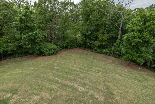 514 E Ozark View Drive, Fayetteville, AR 72703