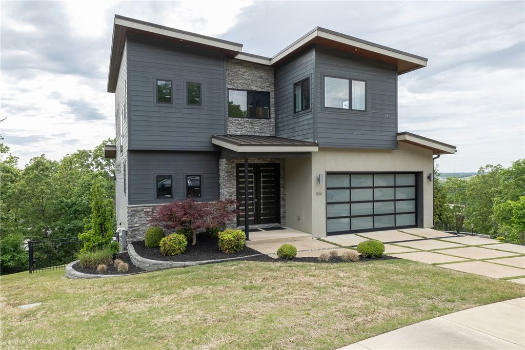 514 E Ozark View Drive, Fayetteville, AR 72703