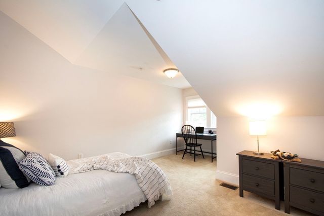 599 Washington St 9, Pembroke, MA 02359