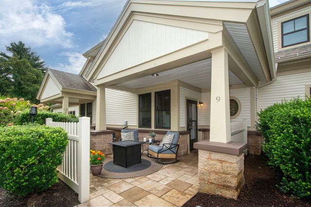 599 Washington St 9, Pembroke, MA 02359