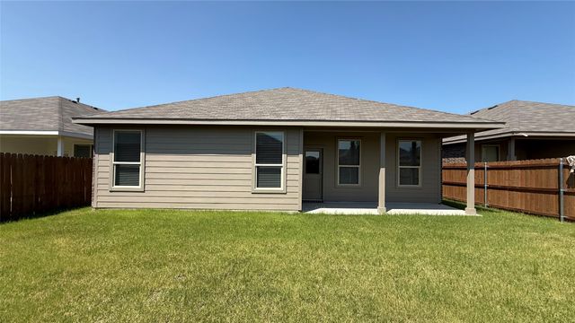 9741 McClane Farm Drive, Fort Worth, TX 76036