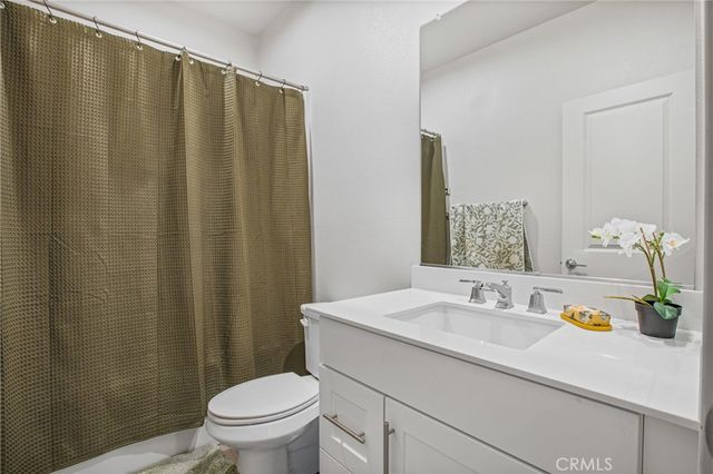 125 Dove Lndg, Covina, CA 91722