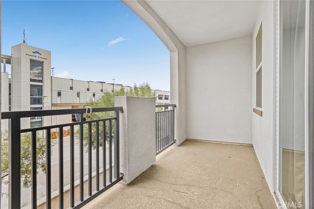 125 Dove Lndg, Covina, CA 91722