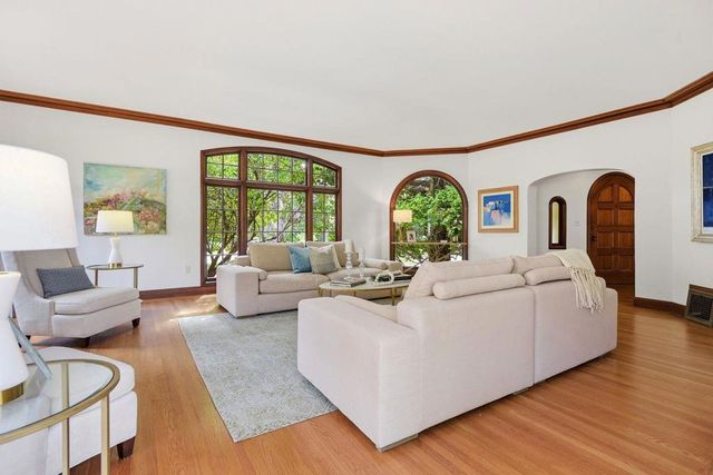 1524 Arc Way, Burlingame, CA 94010