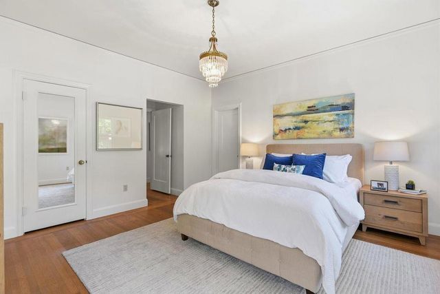 1524 Arc Way, Burlingame, CA 94010