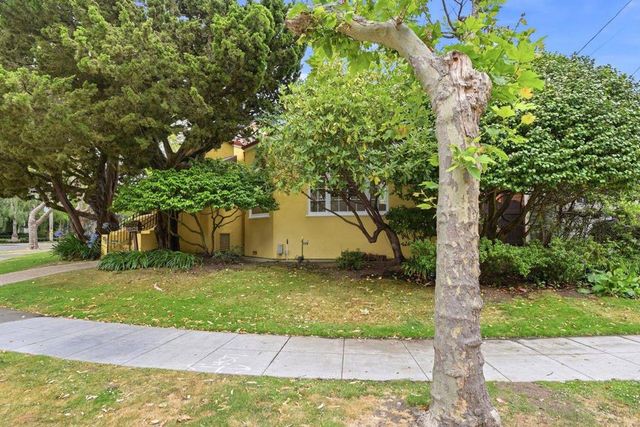 1524 Arc Way, Burlingame, CA 94010