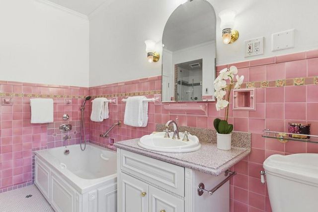 1524 Arc Way, Burlingame, CA 94010