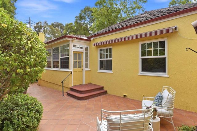 1524 Arc Way, Burlingame, CA 94010