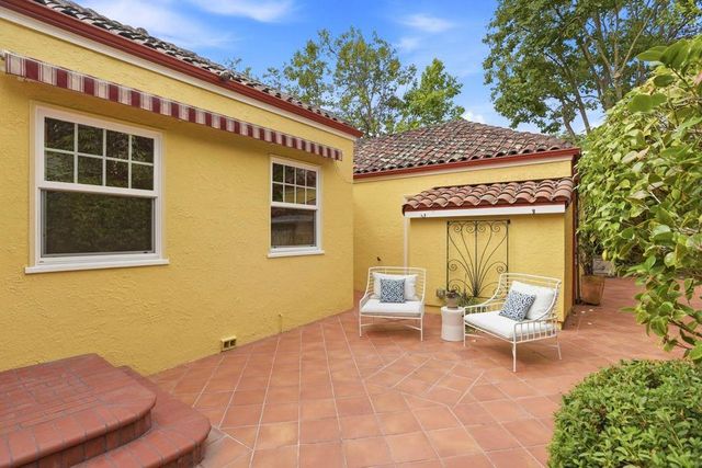 1524 Arc Way, Burlingame, CA 94010