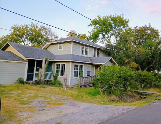 204 Dwire Drive, La Porte, TX 77571