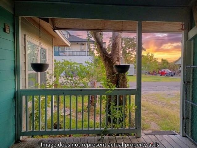 204 Dwire Drive, La Porte, TX 77571