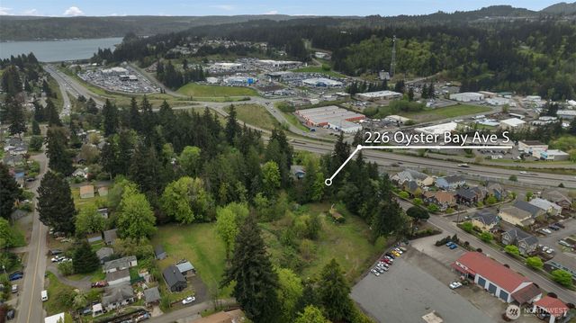 226 S Oyster Bay Ave, Bremerton, WA 98312