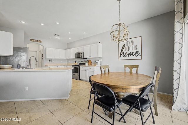 4730 E SILVERWOOD Drive, Phoenix, AZ 85048