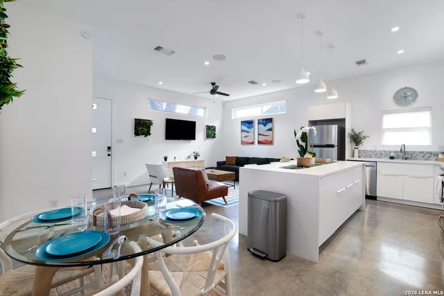 1138 Gibbs Apt 101, San Antonio, TX 78202