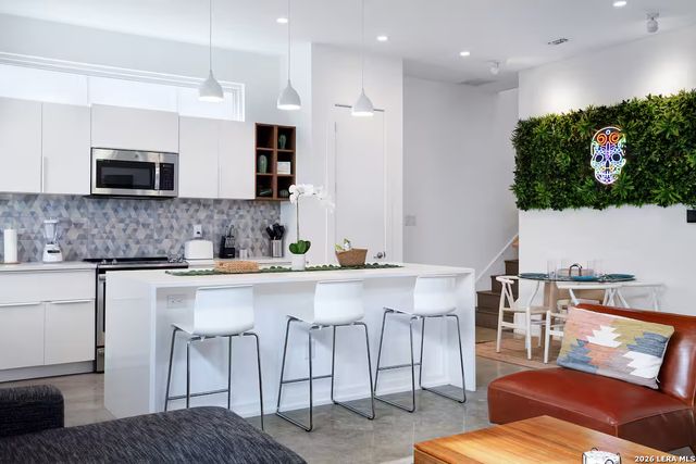 1138 Gibbs Apt 101, San Antonio, TX 78202