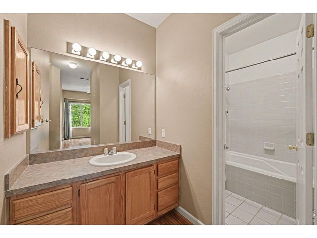 4545 Wheaton Dr D-390, Fort Collins, CO 80525