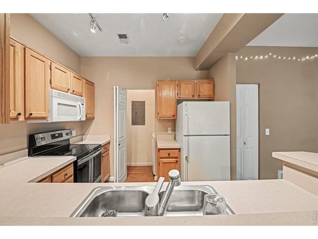 4545 Wheaton Dr D-390, Fort Collins, CO 80525