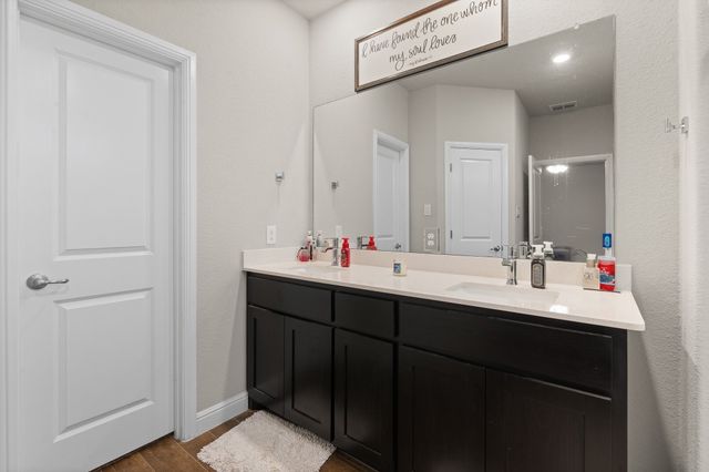 1406 Pleasanton Road, Cleburne, TX 76033