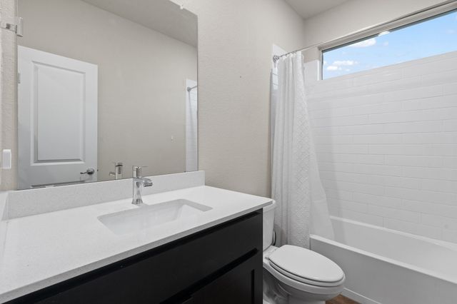 1406 Pleasanton Road, Cleburne, TX 76033
