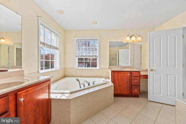 26 PICKETT LN, Stafford, VA 22556