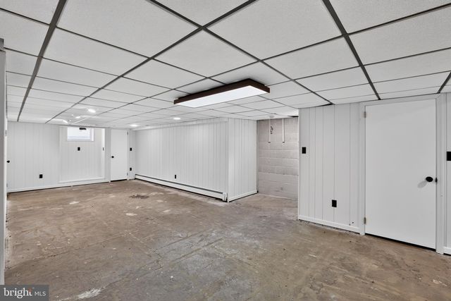 35 BEAL ST, Hamilton, NJ 08610
