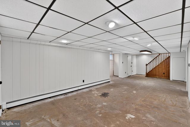 35 BEAL ST, Hamilton, NJ 08610