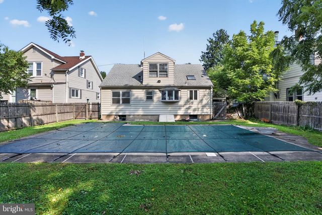 35 BEAL ST, Hamilton, NJ 08610