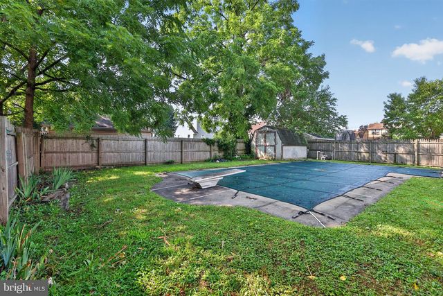 35 BEAL ST, Hamilton, NJ 08610