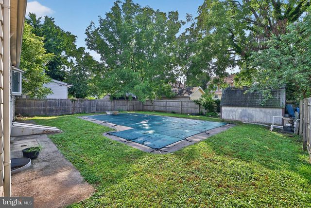35 BEAL ST, Hamilton, NJ 08610